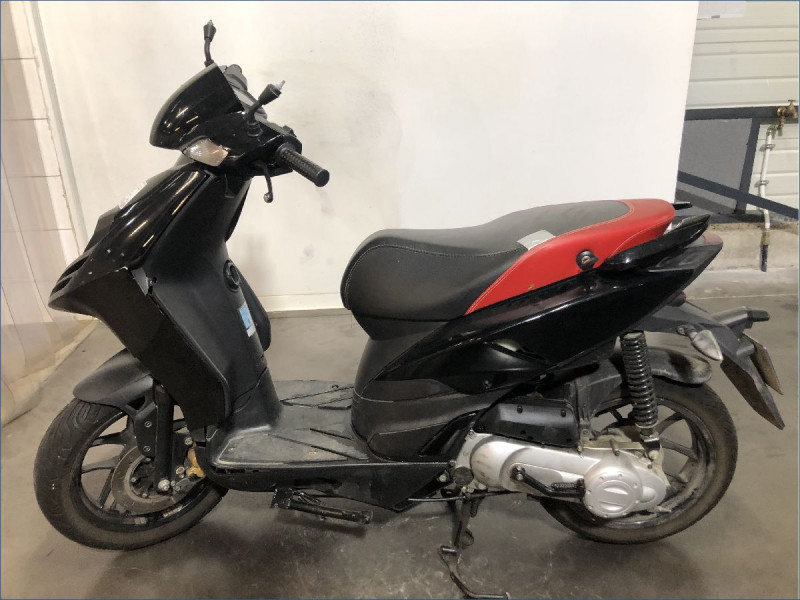 APRILIA 50 SR MOTARD