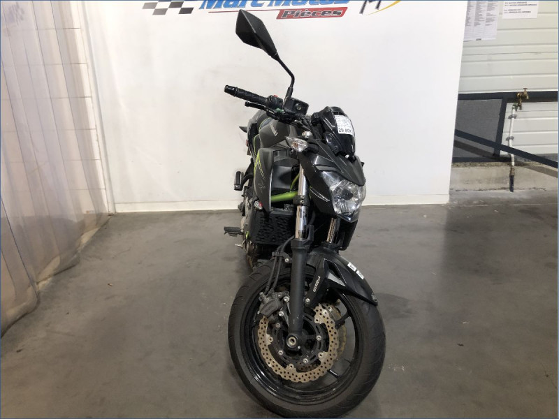 KAWASAKI Z650 