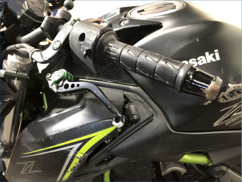 KAWASAKI Z650 