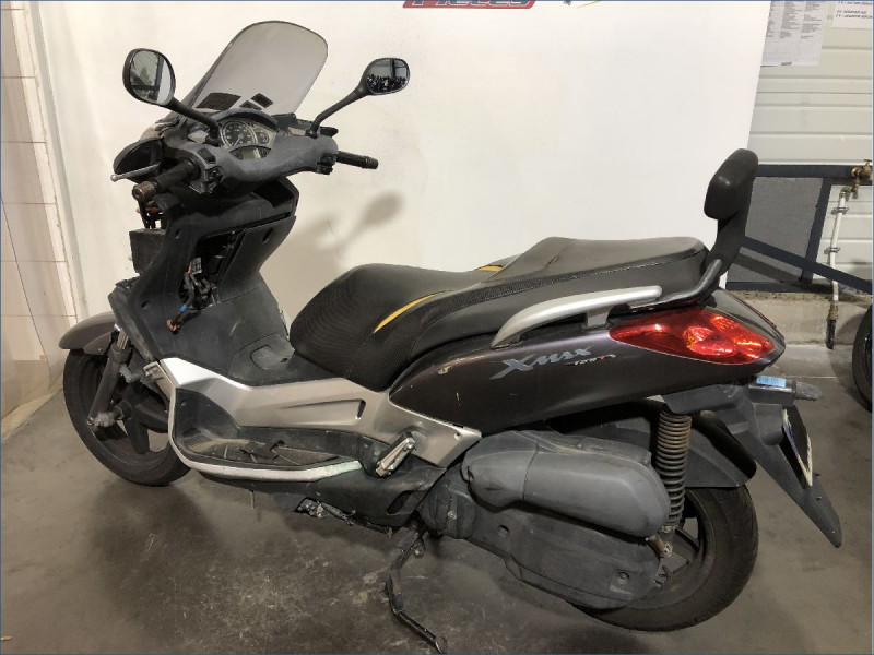 YAMAHA 125 XMAX 