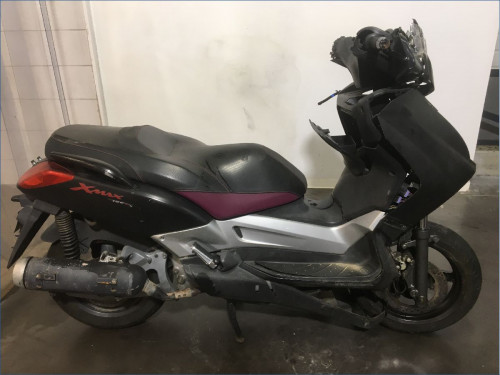 YAMAHA 125 XMAX 
