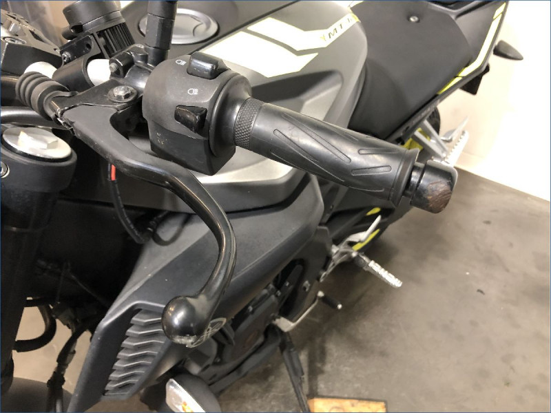 YAMAHA MT125 ABS