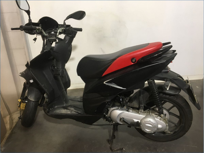 APRILIA 50 SR MOTARD