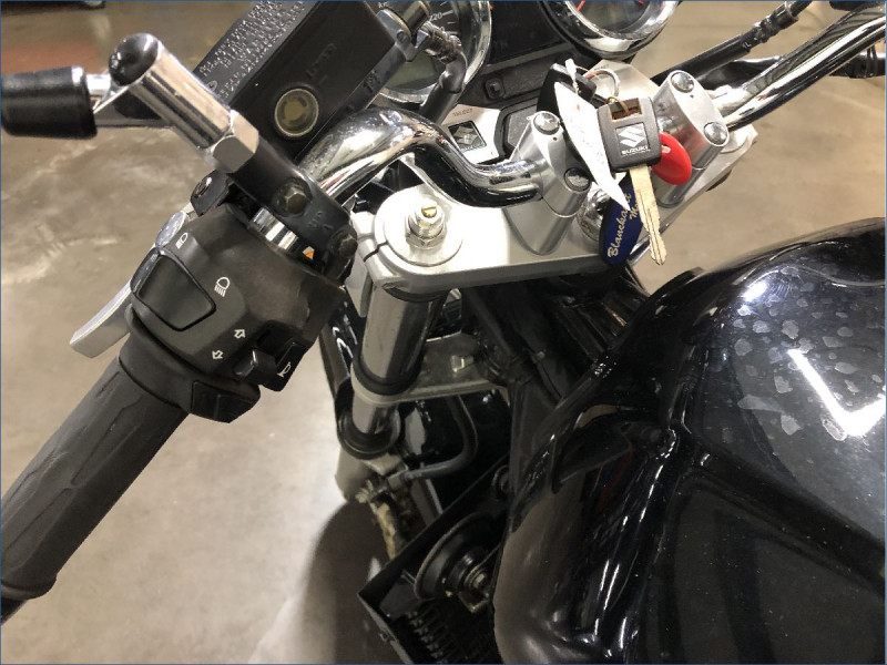 SUZUKI 1400 GSX 
