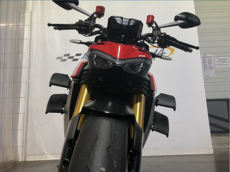 DUCATI 1100 STREETFIGHTER V4 S