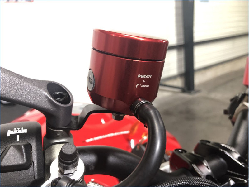 DUCATI 1100 STREETFIGHTER V4 S