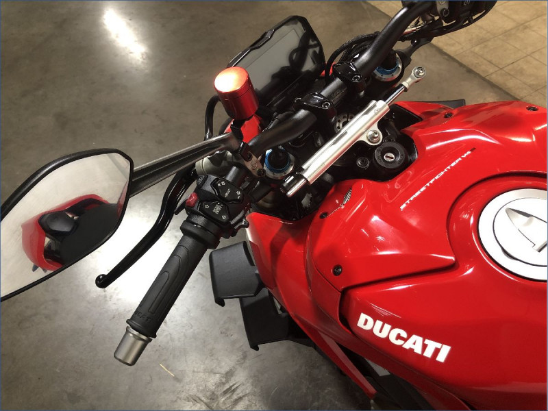 DUCATI 1100 STREETFIGHTER V4 S