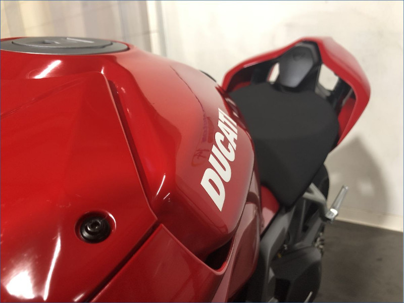 DUCATI 1100 STREETFIGHTER V4 S