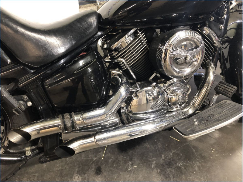 YAMAHA 1100 DRAGSTAR 