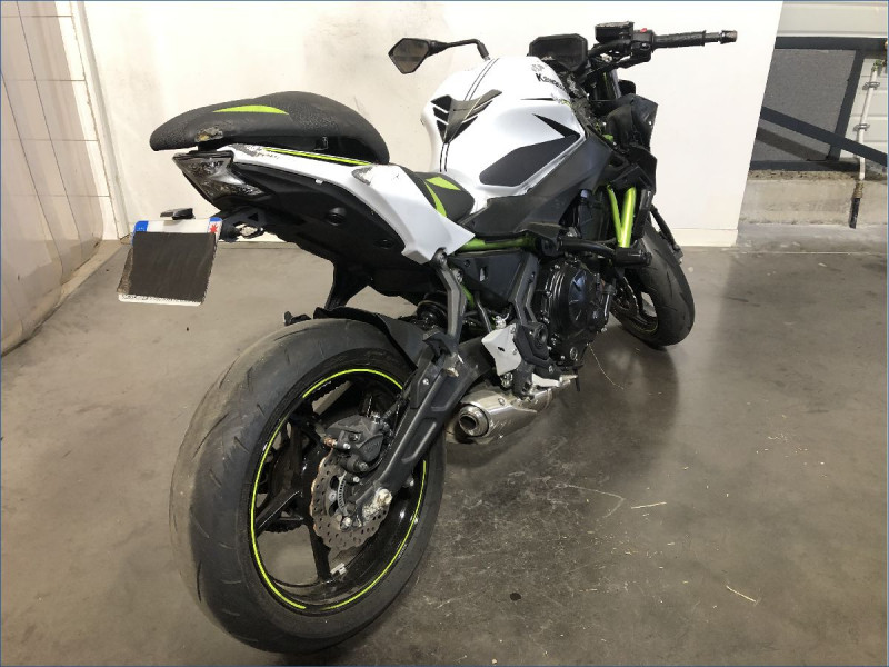 KAWASAKI Z650 