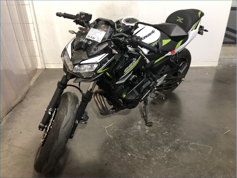 KAWASAKI Z650 