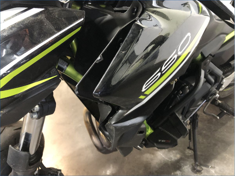 KAWASAKI Z650 