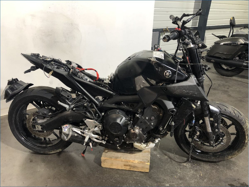 YAMAHA MT09 