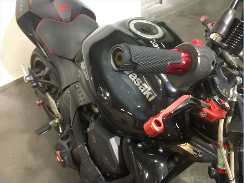 KAWASAKI Z750 N