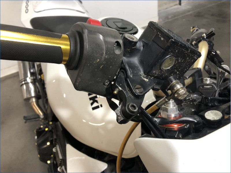 KAWASAKI Z1000 