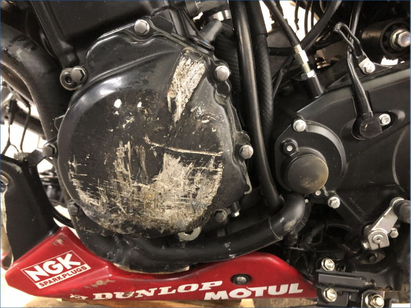 SUZUKI 750 GSR 
