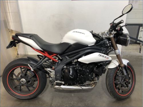 TRIUMPH 1050 SPEED TRIPLE 