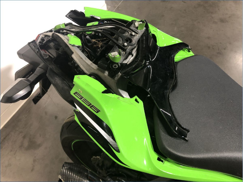 KAWASAKI ZX6R 636 