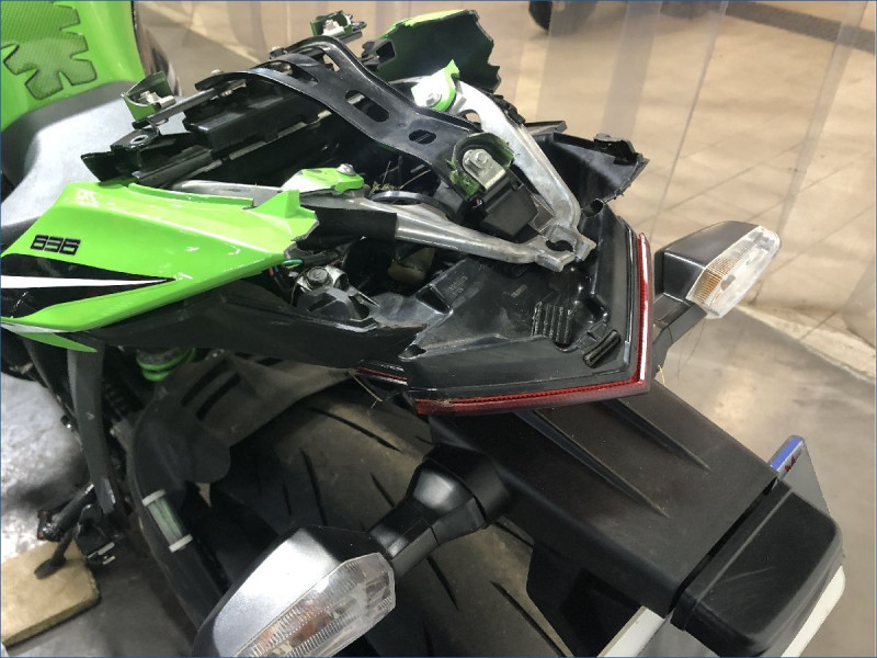 KAWASAKI ZX6R 636 