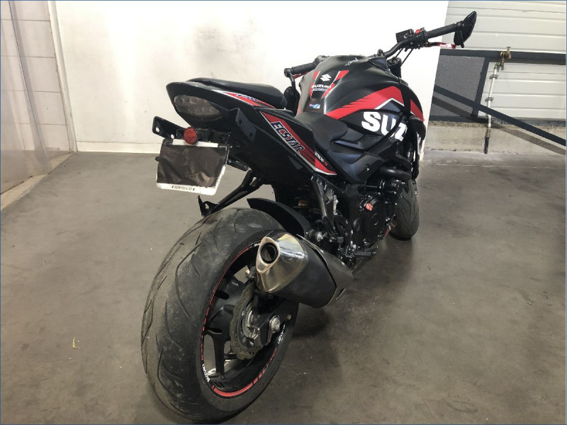 SUZUKI 750 GSX-S 