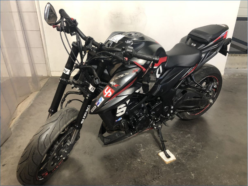 SUZUKI 750 GSX-S 