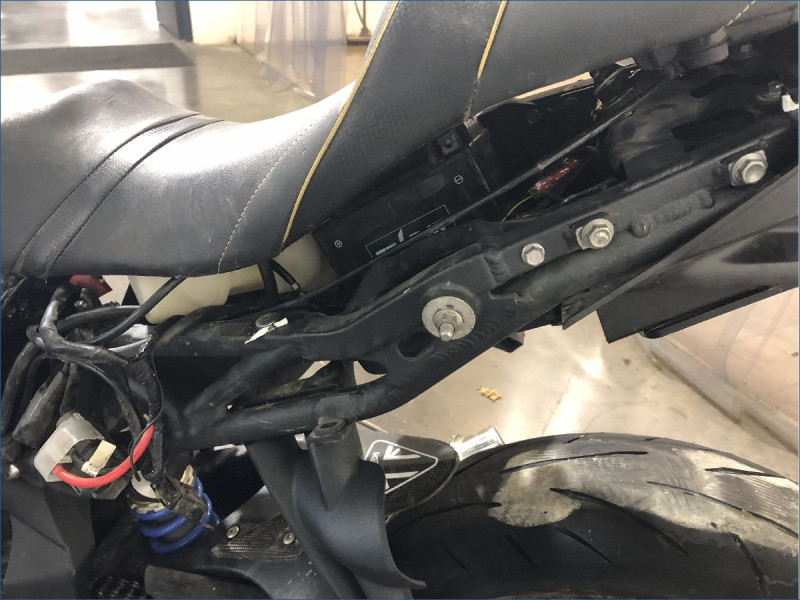 TRIUMPH 675 STREET TRIPLE 