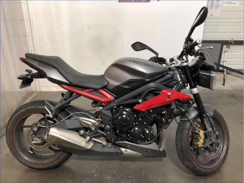 TRIUMPH 675 STREET TRIPLE R