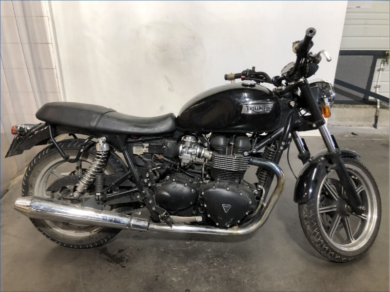 TRIUMPH 865 BONNEVILLE T100 