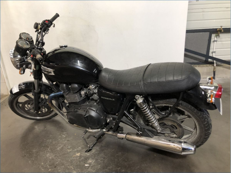 TRIUMPH 865 BONNEVILLE T100 