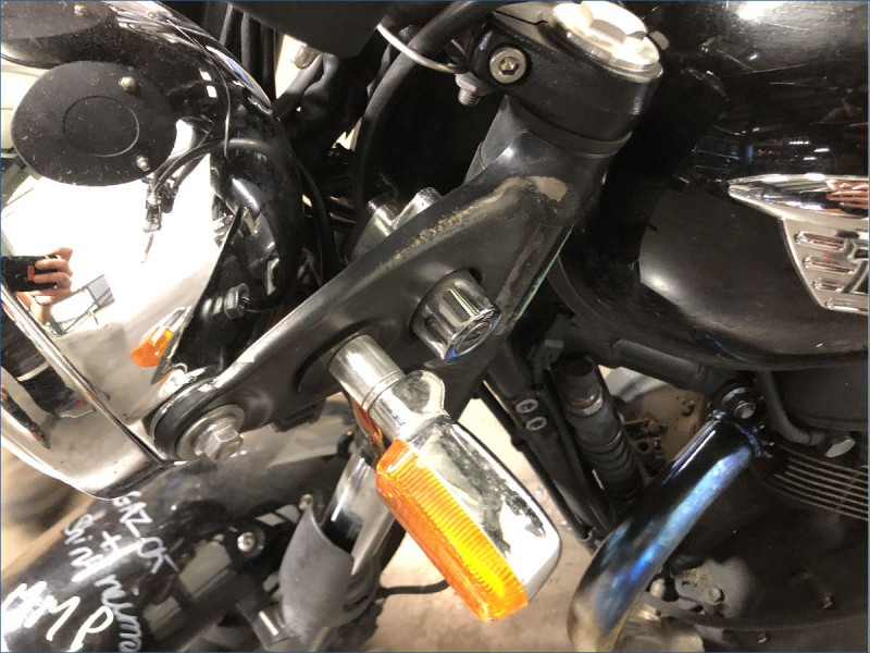 TRIUMPH 865 BONNEVILLE T100 