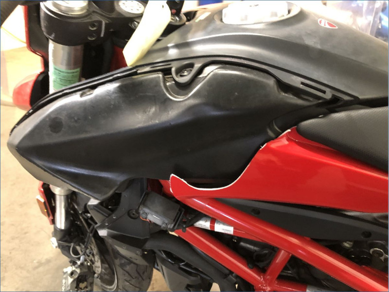 DUCATI 939 HYPERMOTARD 