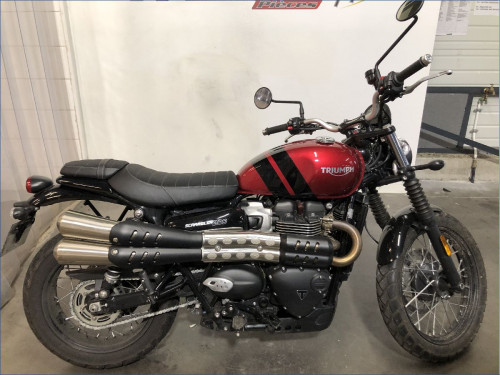 TRIUMPH 900 STREET SCRAMBLER 