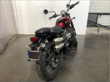 TRIUMPH 900 STREET SCRAMBLER 