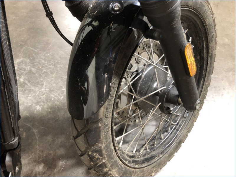 TRIUMPH 900 STREET SCRAMBLER 