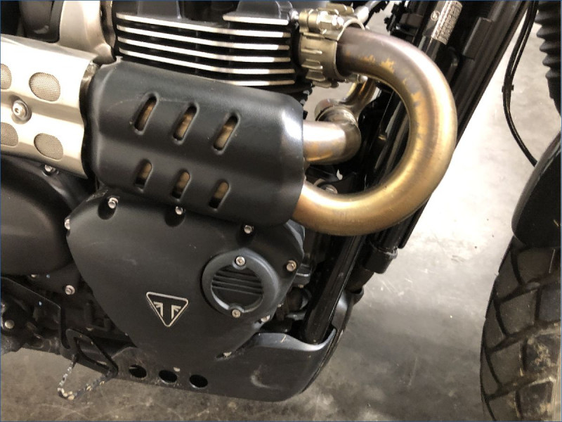 TRIUMPH 900 STREET SCRAMBLER 