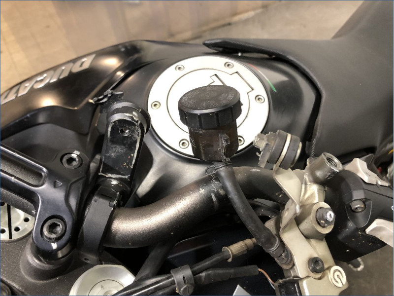 DUCATI 950 HYPERMOTARD 