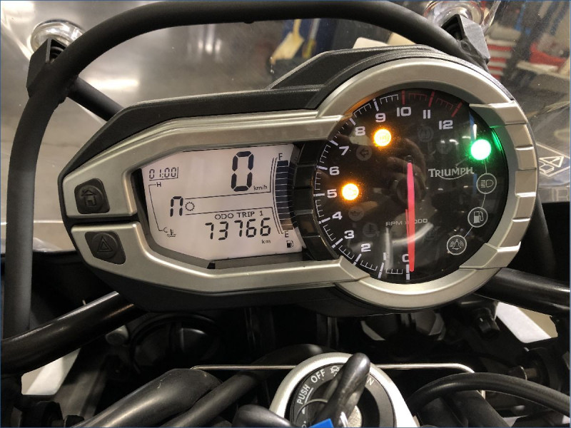 TRIUMPH 1200 TIGER EXPLORER