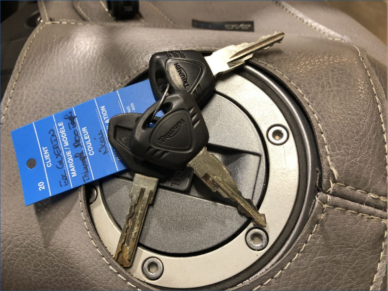 TRIUMPH 1200 TIGER EXPLORER