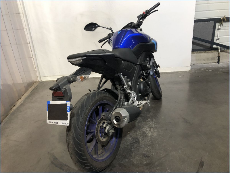 YAMAHA MT125 