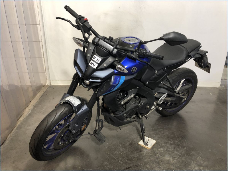 YAMAHA MT125 