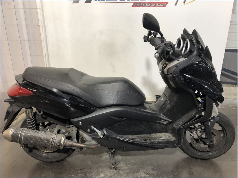 YAMAHA 125 XMAX 