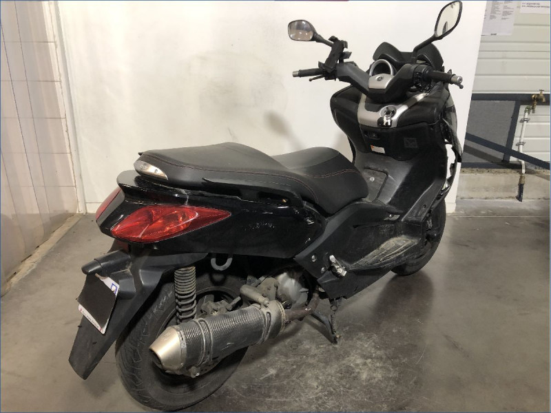 YAMAHA 125 XMAX 