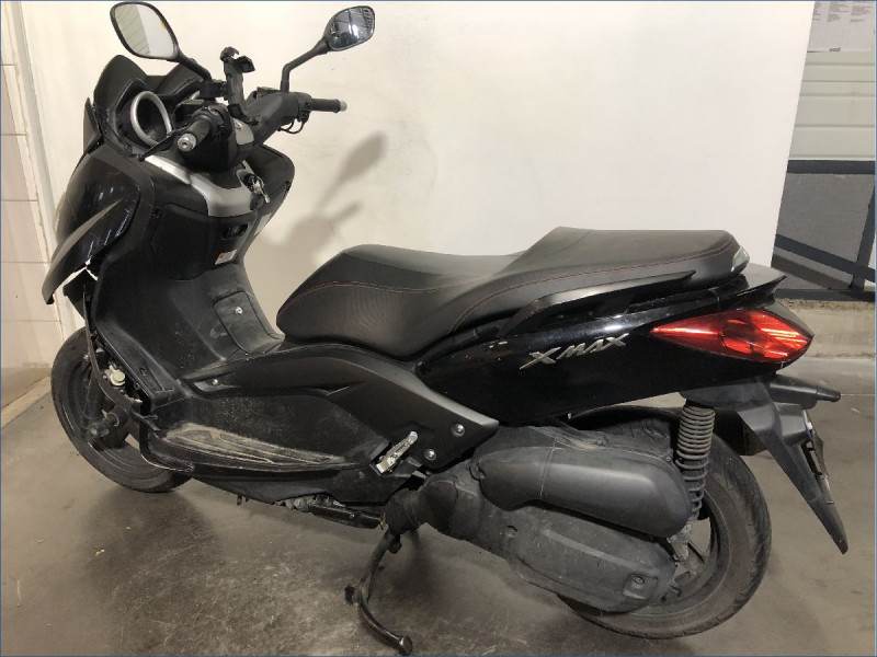 YAMAHA 125 XMAX 