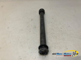 AXE DE ROUE ARRIERE HONDA 600 CBR R 2003