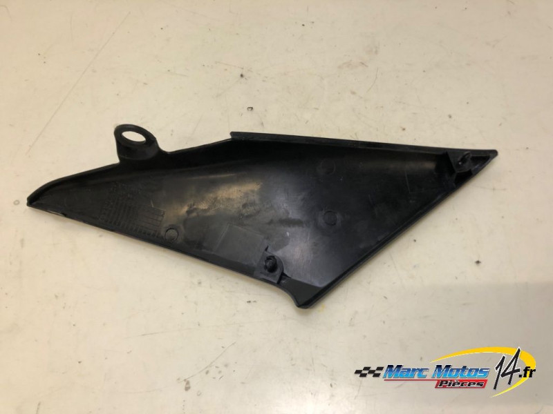 CACHE LATERAL INTERMEDIAIRE GAUCHE HONDA 600 CBR R 2003