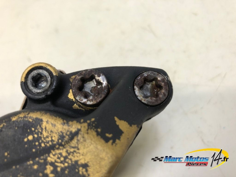 ETRIER DE FREIN AVANT GAUCHE HONDA 600 CBR R 2003