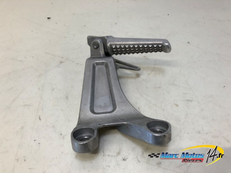 PLATINE ARRIERE DROITE HONDA 600 CBR R 2003