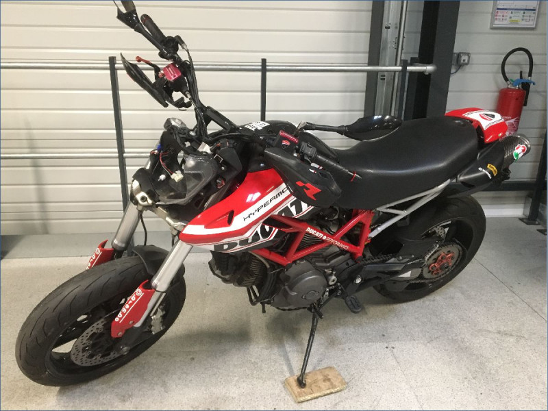 DUCATI 796 HYPERMOTARD 