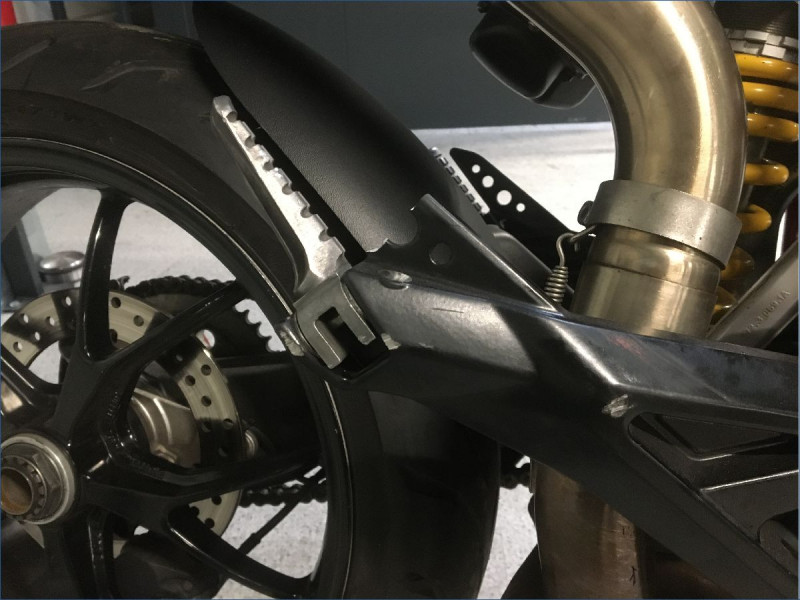 DUCATI 796 HYPERMOTARD 