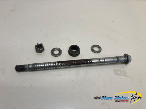 AXE DE ROUE ARRIERE KAWASAKI ER6 N 2007